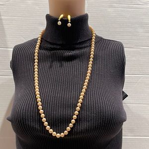 NWOT Vintage necklace and earrings set